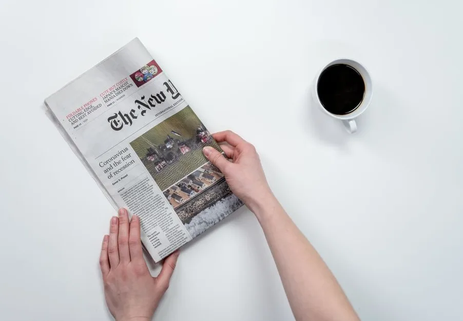 Contextual advertising campaign report discussed with a Birmingham client
